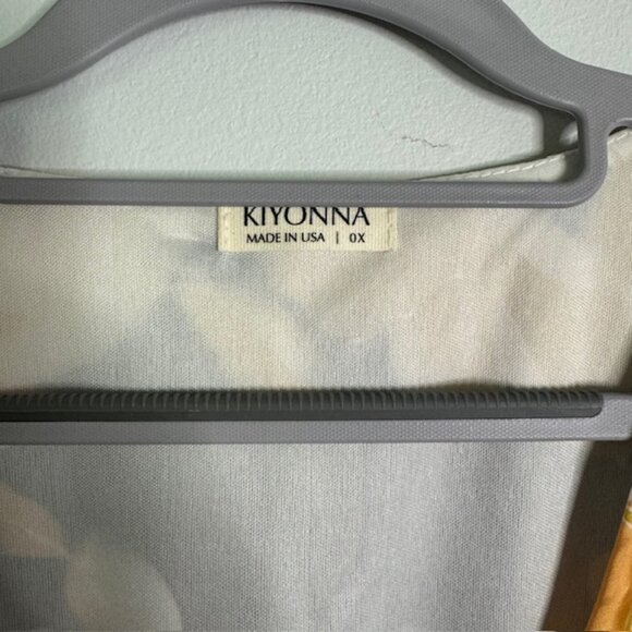 Kiyonna Plus Size Women's Floral Floral Blouse Size 0X / 10-12 NEW!!!! - Picture 6 of 6